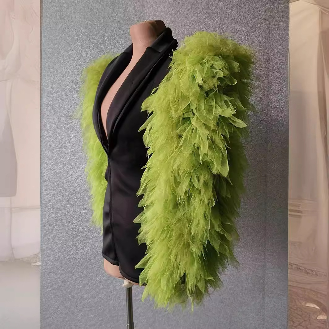 Street Fashion Week - أزياء عيد الميلاد، ملابس عرض الأزياء،
