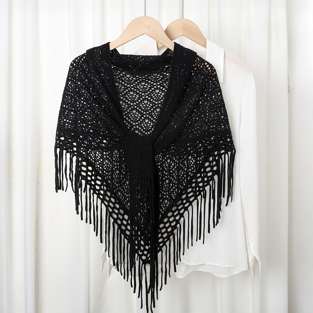 Bandana Multi Way - وشاح نسائي محبوك متعدد الاتجاهات جديد