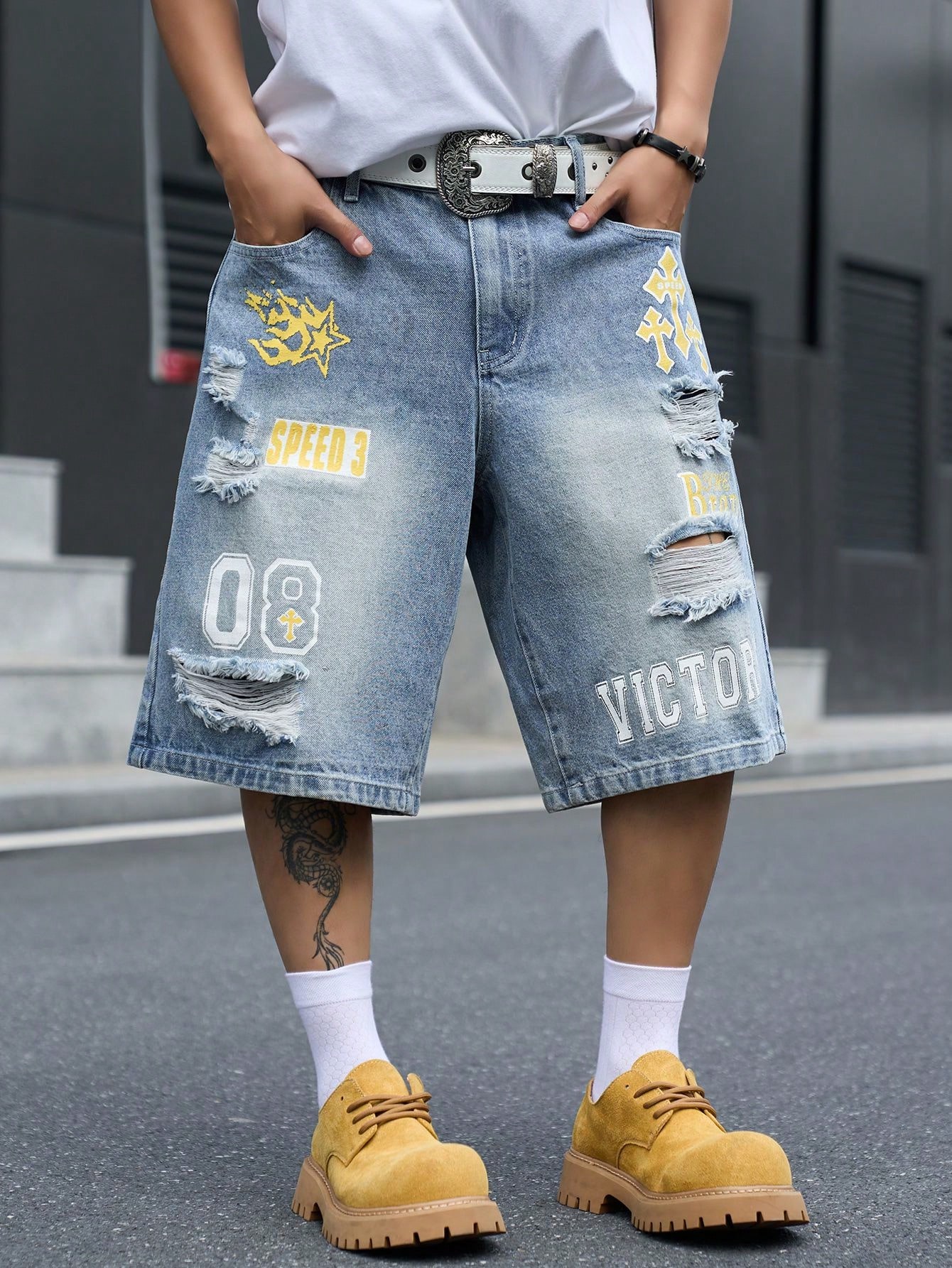 Distressed Jean Rip - شورت برمودا من الدنيم بقصة فضفاضة