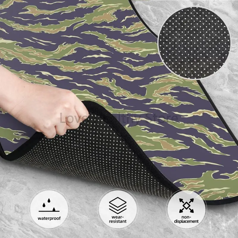 مجموعة سجاد أرضية السيارة بنمط - مراجعة Camo Pattern Set وسعره