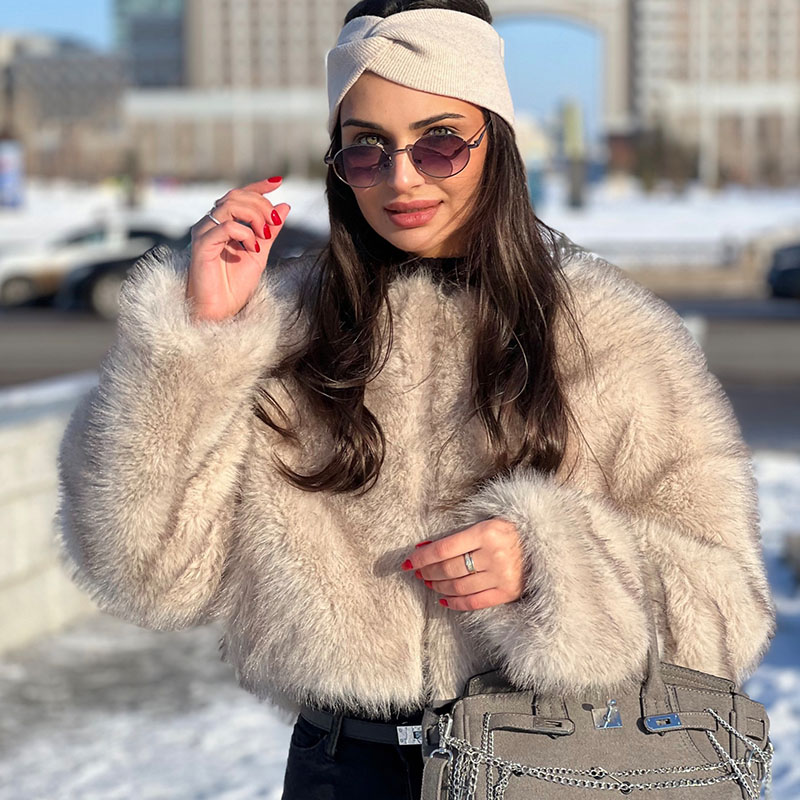 معطف فرو صناعي قصير فاخر من ال - مراجعة Street Fashion Week وسعره