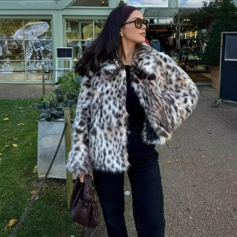 سترة فرو صناعي أنيقة للنساء بن - مراجعة Street Fashion Europe وسعره