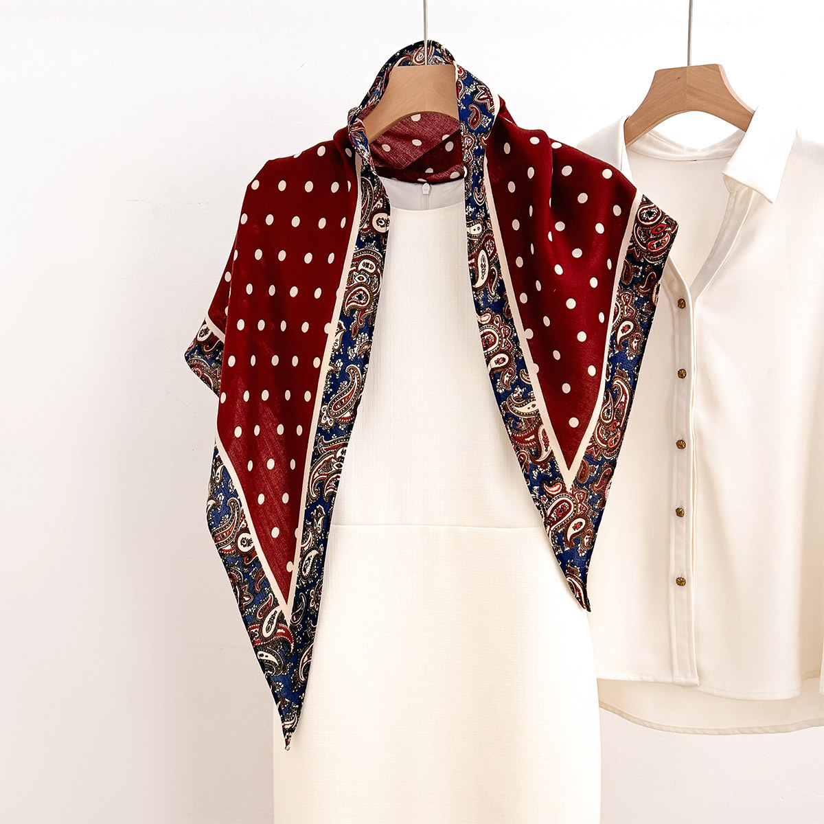 باندانا مثلثة الشكل عصرية للنس - مراجعة Bandana Multi Way وسعره